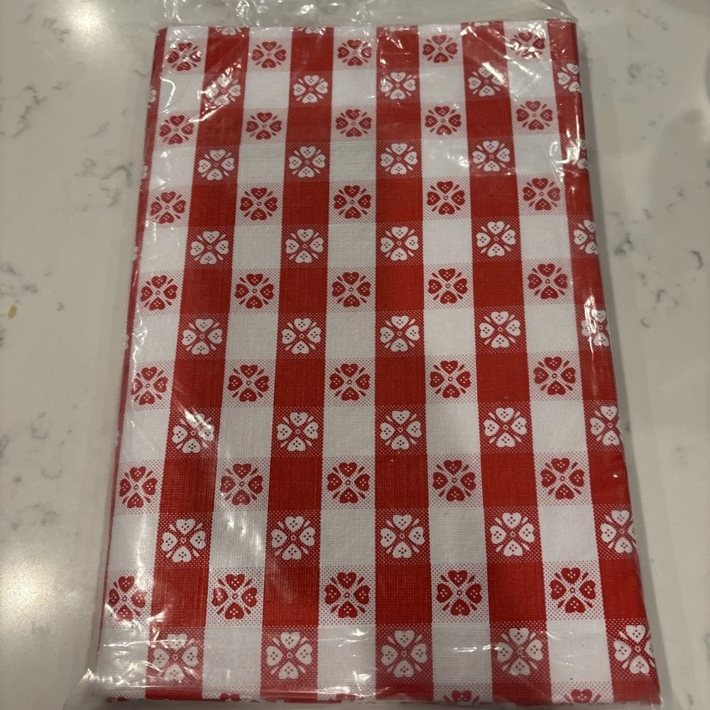 VTG Vinyl Flannel Back Tablecloth 52 x 70 Red White Check Pattern Barbecue NEW